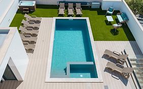 Antica Villa, Luxury Villa Near The Beach